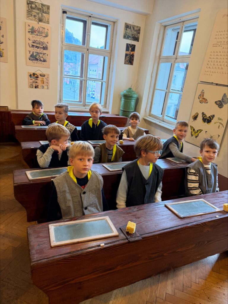1M School Museum